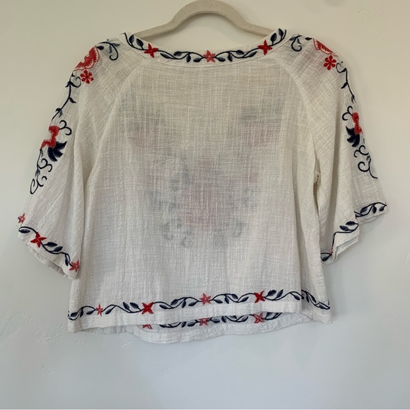 Floral Top - Picture 5 of 8